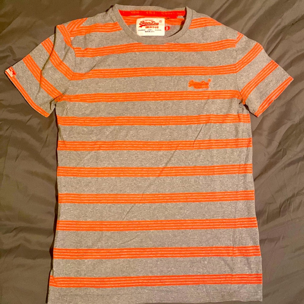 SuperDry mens T-Shirt, small